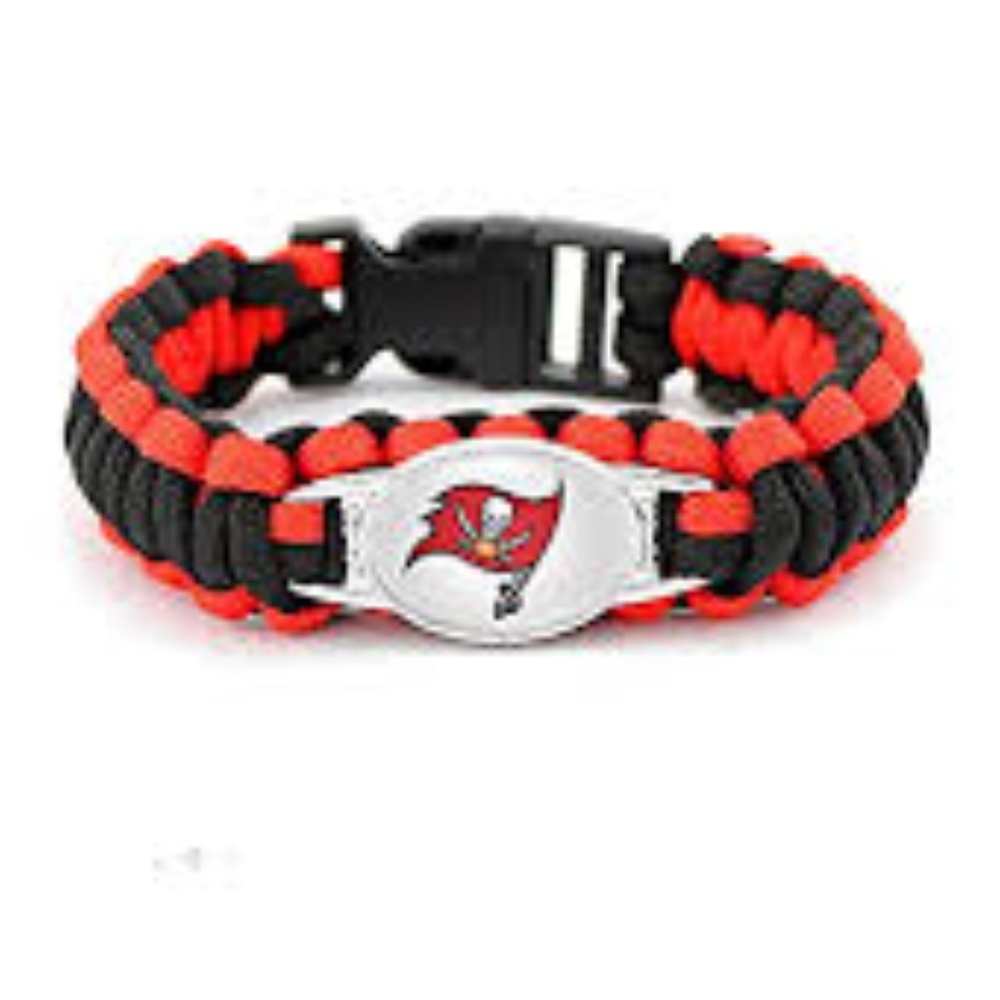 Tampa Bay Buccaneers Paracord Survivor Bracelet